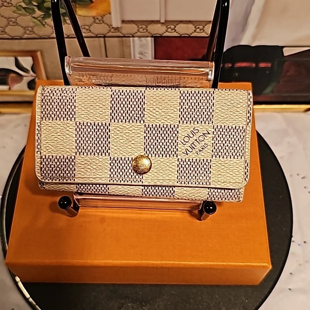 Louis Vuitton Damier Azure Keyholder Wallet - Picture 1 of 10